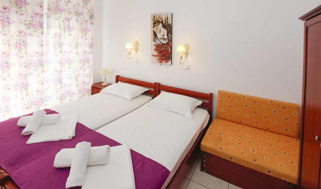 Nereids Apartments And Studios Chrysi Ammoudia Extérieur photo