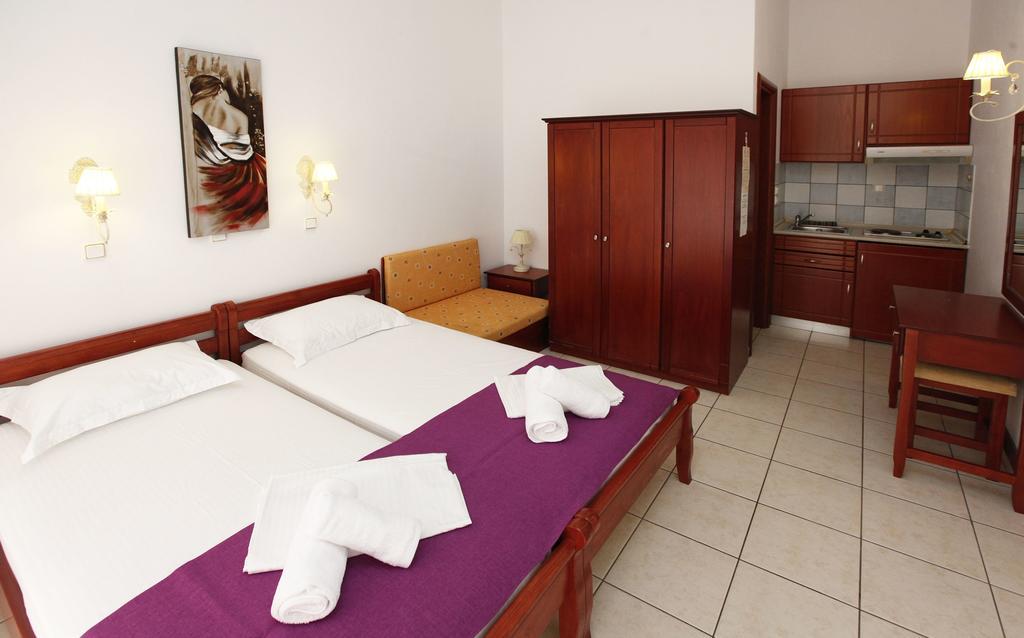 Nereids Apartments And Studios Chrysi Ammoudia Extérieur photo