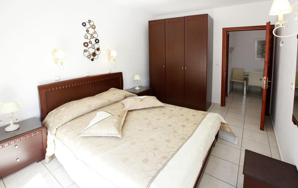 Nereids Apartments And Studios Chrysi Ammoudia Extérieur photo