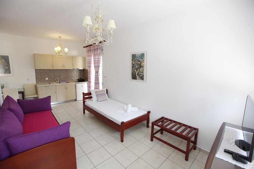 Nereids Apartments And Studios Chrysi Ammoudia Extérieur photo